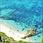 Apartment Capra Scorsa - Appt Vue Et Piscine Partagee Belgodere (Corsica)