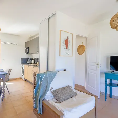 Capra Scorsa - Appt Vue Et Piscine Partagée Appartement