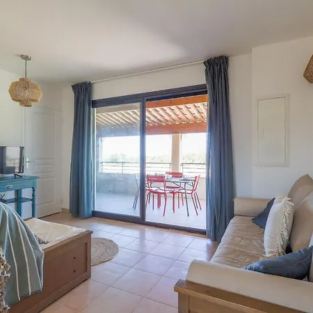 Capra Scorsa - Appt Vue Et Piscine Partagee *