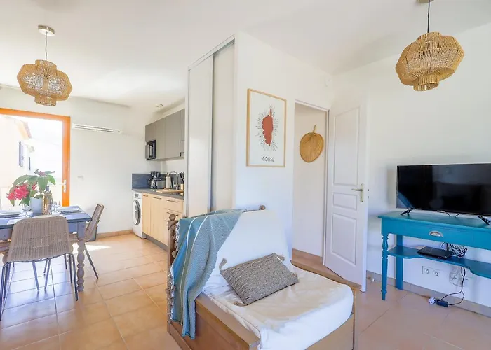 Capra Scorsa - Appt Vue Et Piscine Partagée Appartement